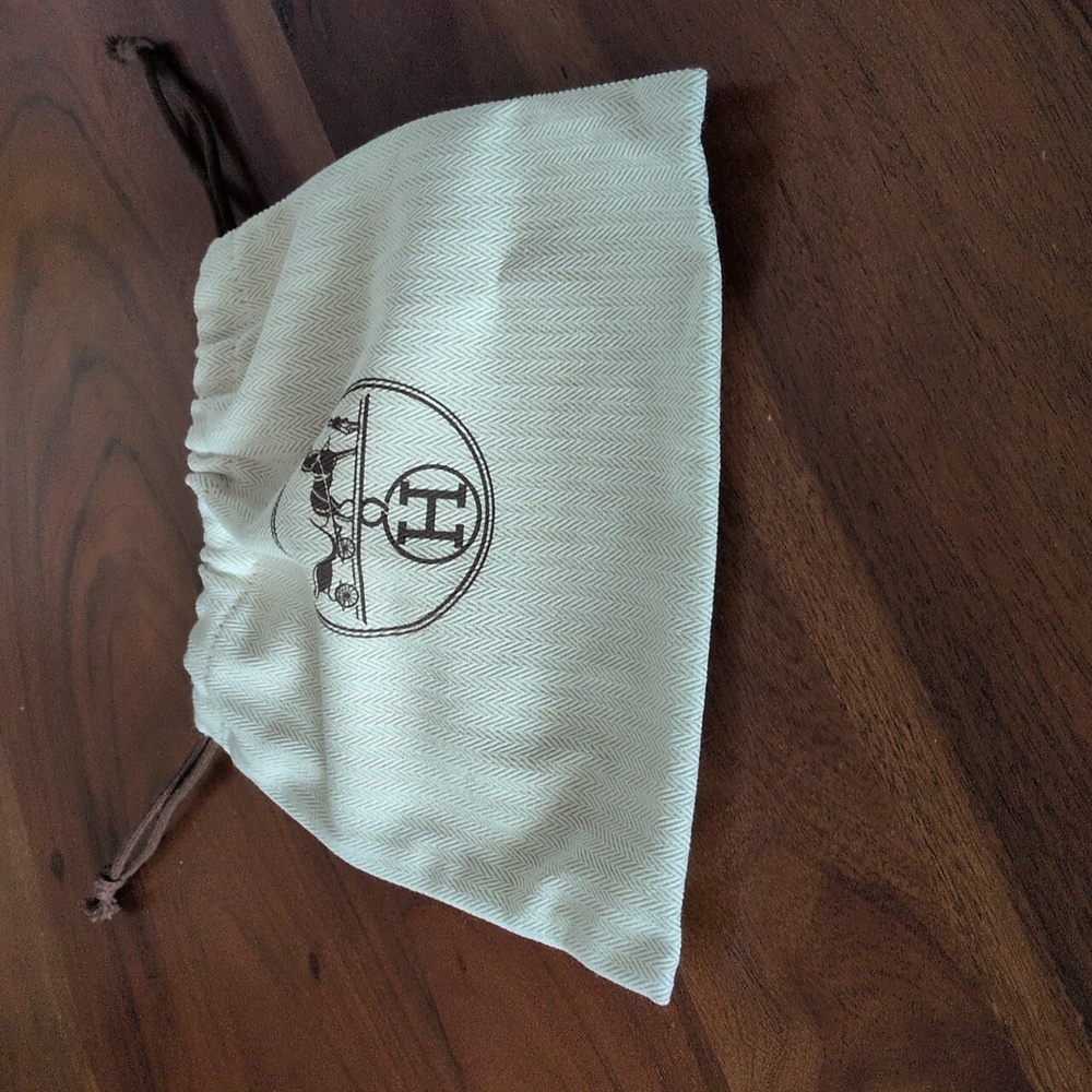 Hermes Cream Drawstring Pouch - Picture 2 of 4